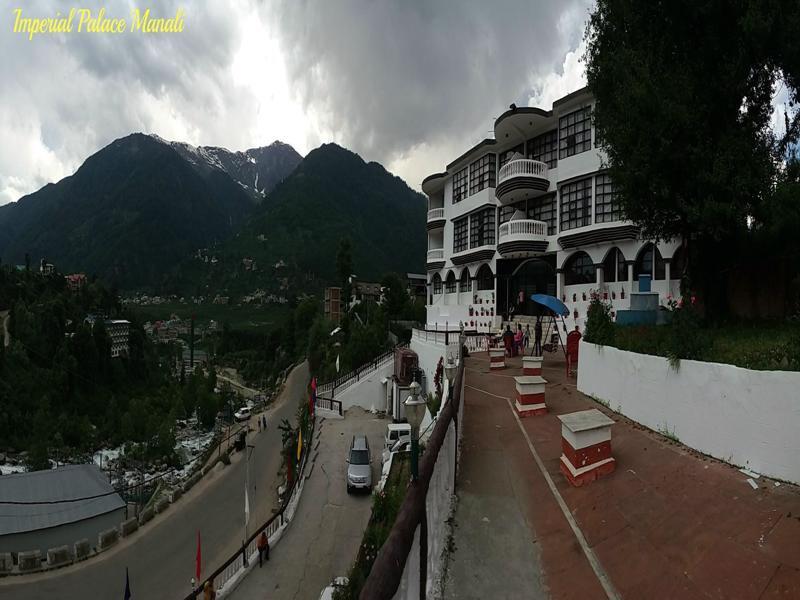 Hotel Imperial Palace Manali  Exterior photo